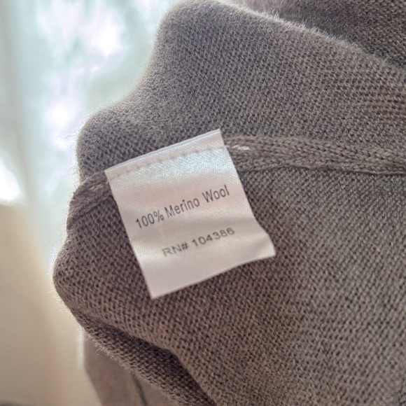 Garnet Hill Elegant Brown Long Sleeve 100% Merino Wool knit Dress. Size S NWOT - Picture 8 of 10